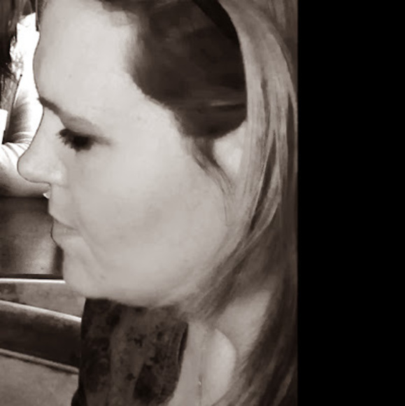 Meet your Posher, Scarlett - Picture 1 of 1